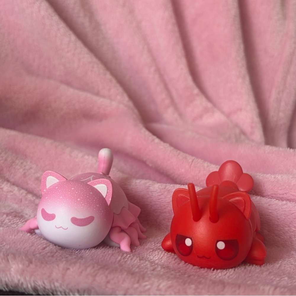 Aphmau mini vinyl figures